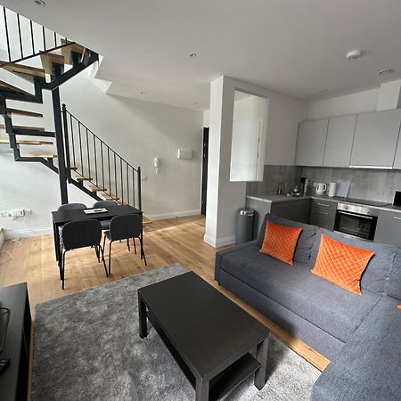 Winchester Street Apartments By Urban Abode Μπεϊσινγκστόουκ Εξωτερικό φωτογραφία