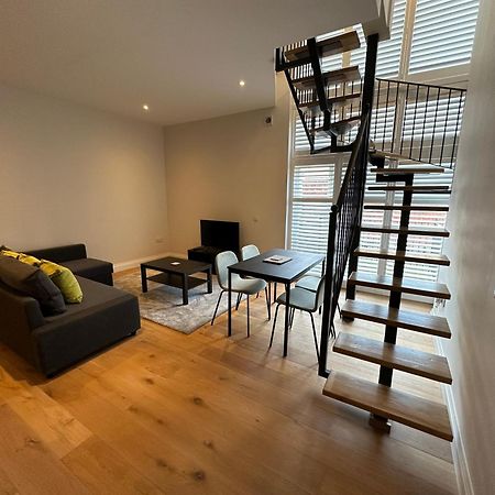 Winchester Street Apartments By Urban Abode Μπεϊσινγκστόουκ Εξωτερικό φωτογραφία
